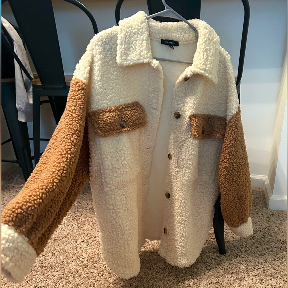 NWOT Teddy Sherpa Oversized Jacket